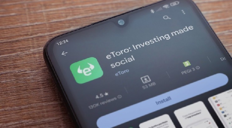 راهکار جدید Etoro برای کاهش نگرانی سرمایه‌گذاران: خریدهای مکرر با حداقل ۲۵ دلار