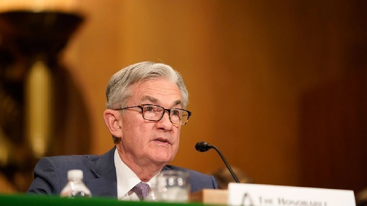 درخواست دادگاهی برای علنی شدن جلسات FOMC؛ فشار بر پاول افزایش می‌یابد