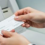 چک چه ساعتی به حساب میشینه؟