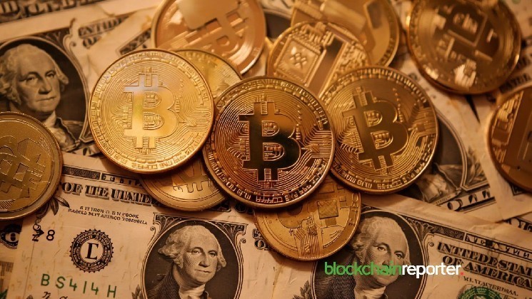 نوسانات بیت کوین در حال کاهش است؛ آیا زمان برای صبر در بازار فرا رسیده؟