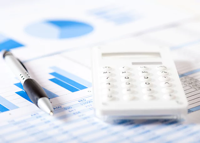 کاهش قیمت نفت پیش از دیدار سران آمریکا و روسیه در آلاسکا