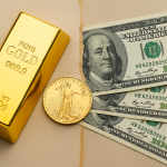 برای حفظ ارزش پول طلا بخریم یا دلار؟