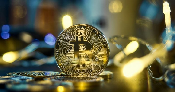 تحلیل Glassnode از فروش متمرکز بیتکوین در بازه ۱۱۵ هزار دلاری