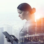 سهام هند پس از چهار هفته رشد متوالی به اوج تاریخی رسید، اما روز دوشنبه کاهش یافت