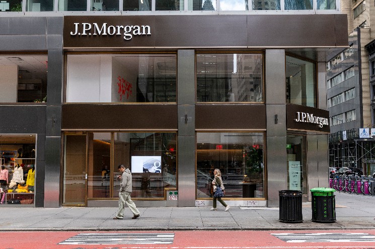 ورود JPMorgan به معاملات ارزهای دیجیتال نهادی می‌تواند رقبای Coinbase و Bullish را تقویت کند